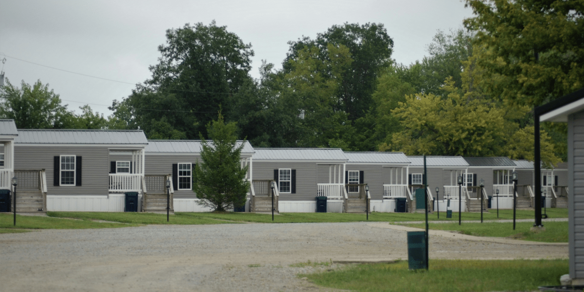 Preparing Mobile Home for Sale Maximize Attraction Tips