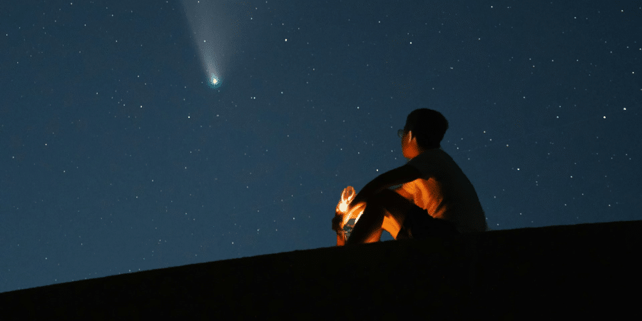 The Cosmic Rock Star: Why Halley's Comet Steals the Spotlight (and When We Can See It Again)