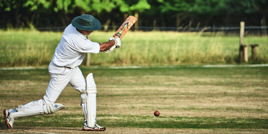 Exploring the Major Differences Between Cricket and Baseball: Two Distinctly Different Bat-and-Ball Sports