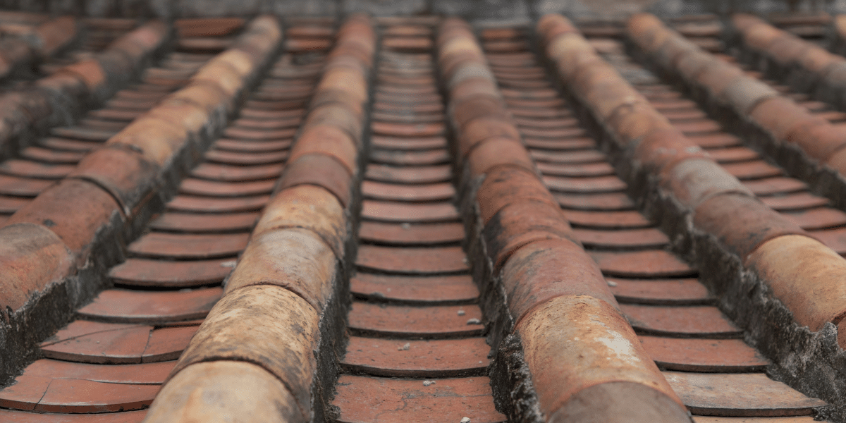 7 Reasons Why You Should Consider Replacing a Home's Roof