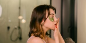 Building a Consistent Daily Skincare Routine for Healthy Skin