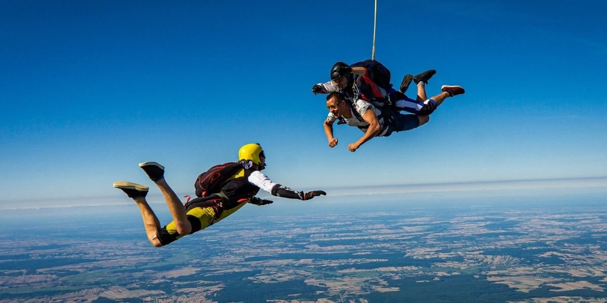 Safety Protocols in Extreme Skydiving