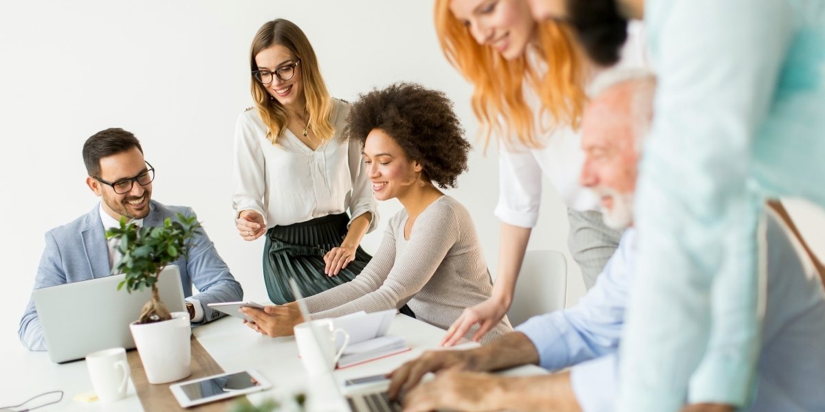 Job Hugging The New Trend Replacing Job Hopping in the U.S.