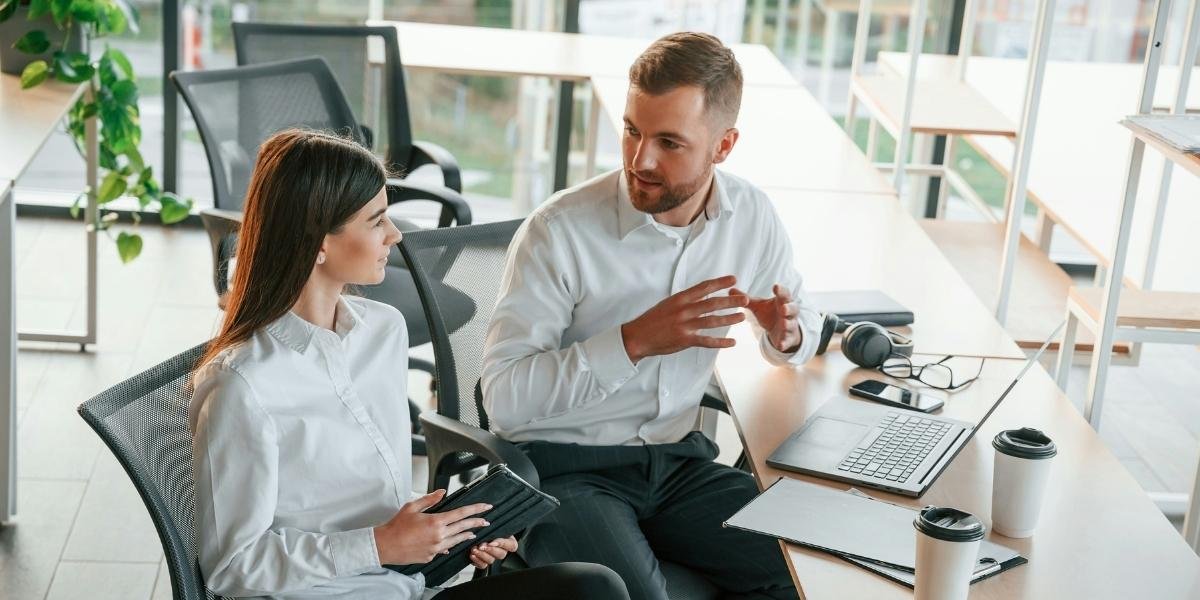 Small Businesses Embrace AI to Enhance Efficiency and Competitiveness