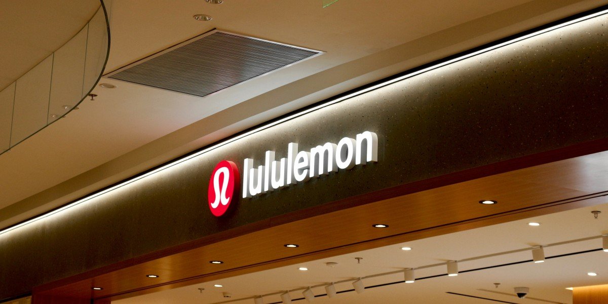 Lululemon Launches Rare Year-End Sale Amid Leadership Transition