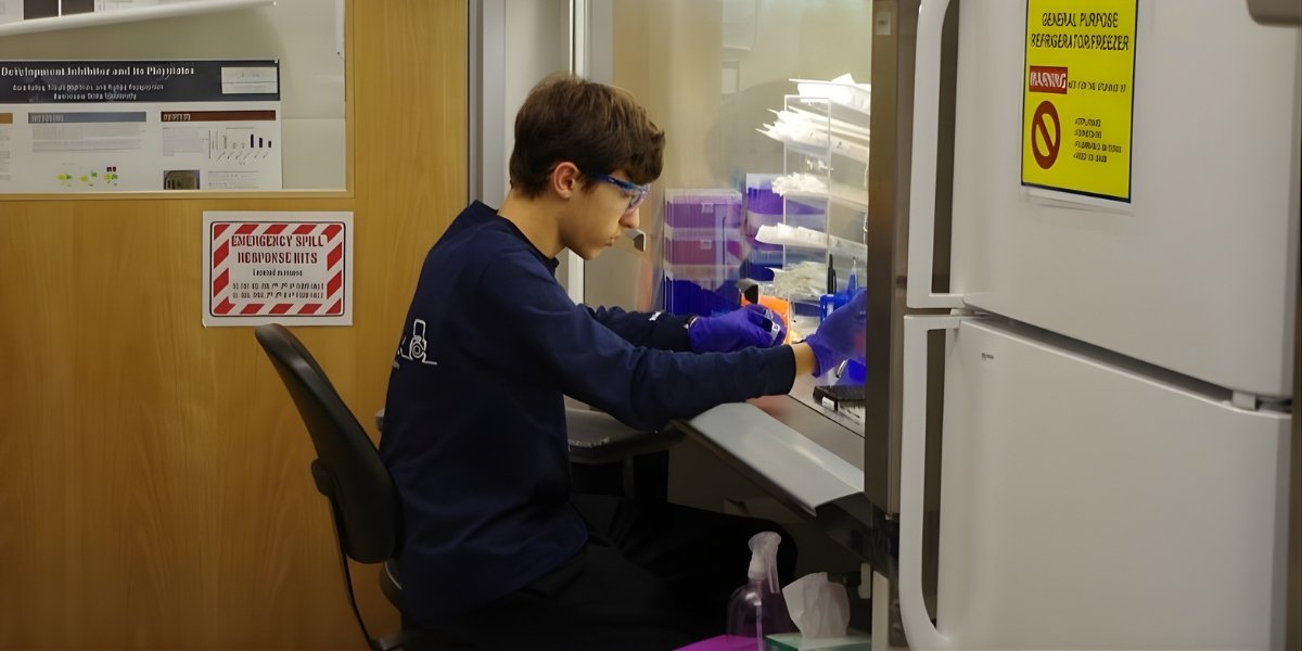 Stephen Robert Litt and the Shaping of a Modern Student Researcher within Biomedical Science