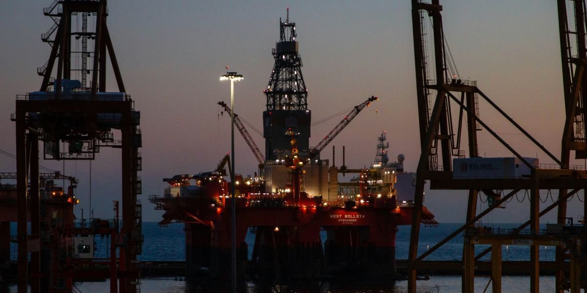 Gas Prices Could Drop Below $4 Within Weeks as Iran Ceasefire Sends Oil Plunging