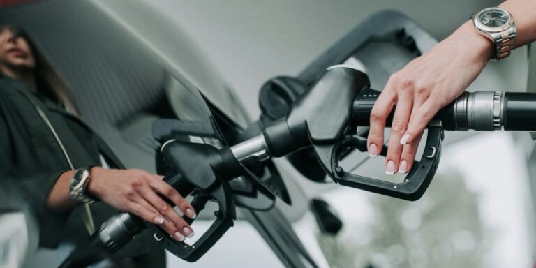 Gas Prices Fall Below $4 a Gallon for Summer Driving