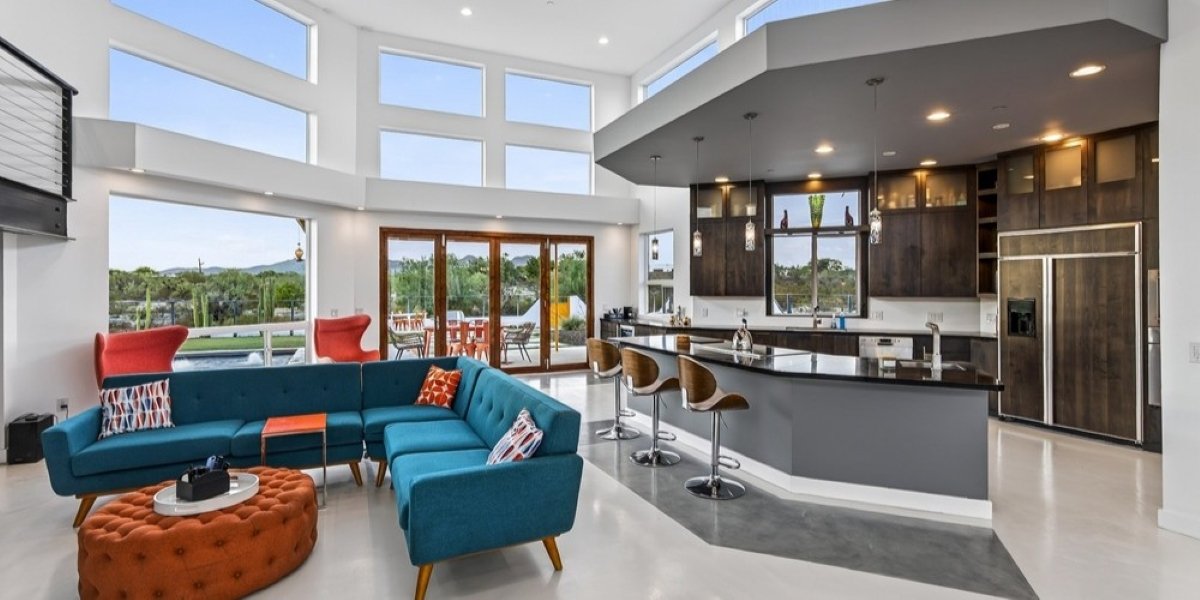 Why So Many California Buyers End Up Paying Cash in Tucson