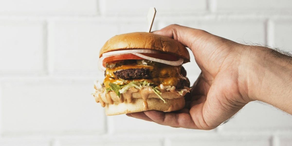 Sourdough, Smashed Burgers, and Miso-Glazed Proteins Define the Fall 2026 Restaurant Menu Cycle
