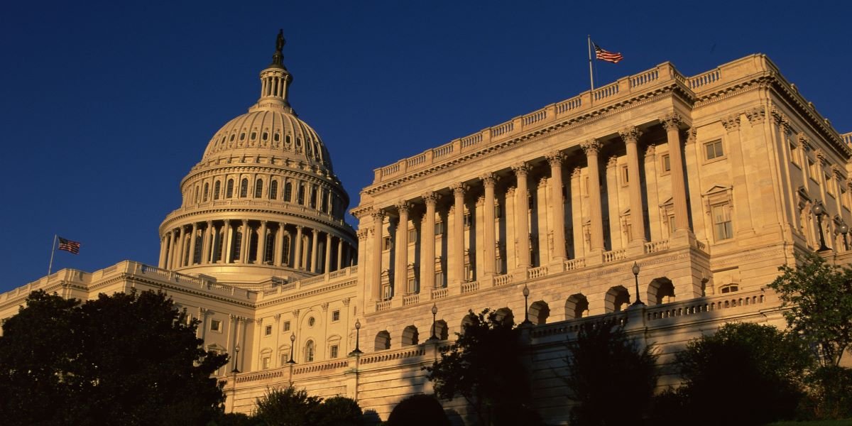 Federal Reserve Expected to Hold Rates at 3.75% to 4.00% on October 28 What It Means for Credit Cards, Mortgages and Savings