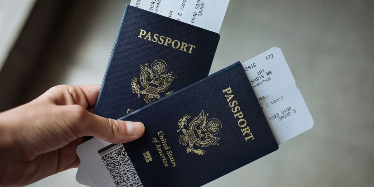 Online Passport Renewal Who Qualifies, What It Costs and How the State Department Process Works