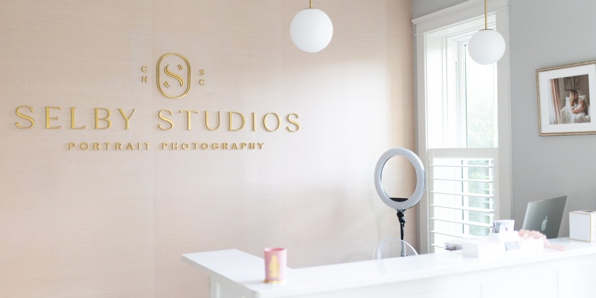 Inside Stephanie Selby Photography’s Luxury Women’s Portrait Experience in Charleston